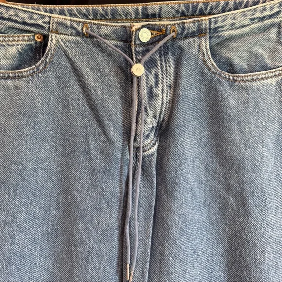 Still Here Denim - Picture 10 of 13